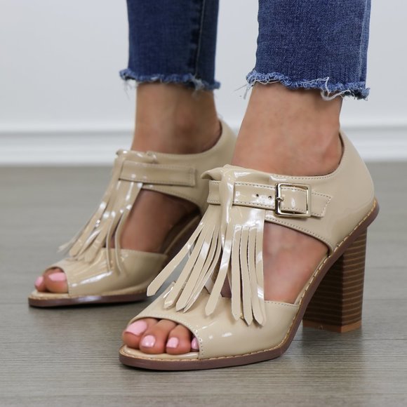 Patent beige oxford high heels w/ tassel - Picture 8 of 8